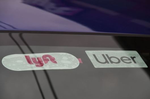 Judge Says Uber, Lyft Drivers are Employees